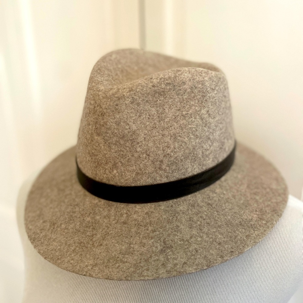Janessa Leoné wool beige hat